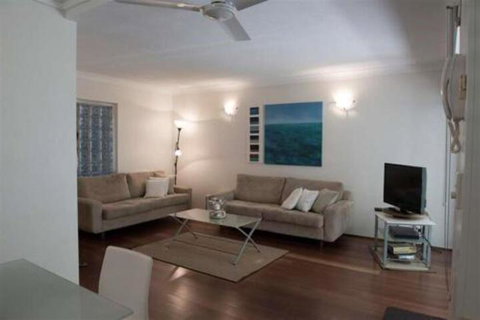 Absolute Beachfront Mooloolaba - Lennox Head Accommodation 5