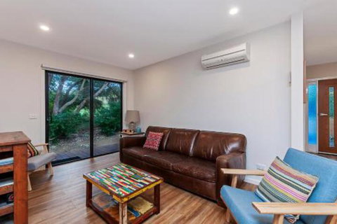 Thunder Point Cottage - Lennox Head Accommodation 3
