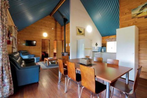 Sunnyhurst Chalets Rural Stay - Lennox Head Accommodation 2