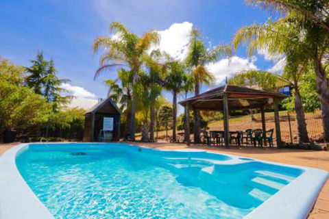 Sunnyhurst Chalets Rural Stay - Lennox Head Accommodation 5