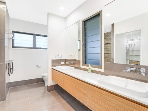 WATERFRONT HOME BORDERING MOOLOOLABA - Lennox Head Accommodation 1