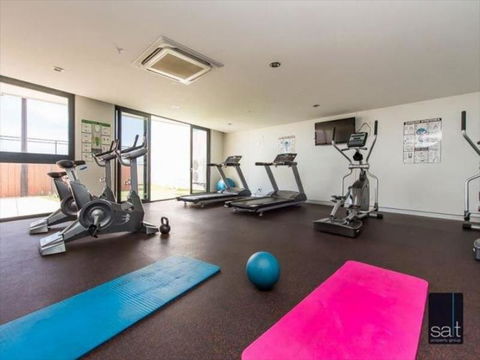 LOCATION LOCATION CITY VIEWS NETFLIX WIFI WINE - Lennox Head Accommodation 3
