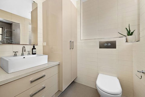 StayCentral On George - Lennox Head Accommodation 1