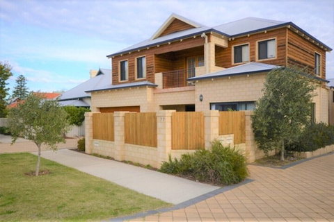 Terrific Townhouse - Lennox Head Accommodation 3