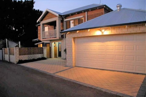 Terrific Townhouse - Lennox Head Accommodation 4