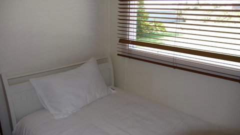The Love Shack Bridport - Lennox Head Accommodation 1