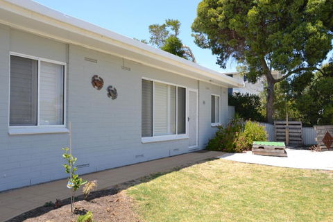Bay Breeze Cottage - Lennox Head Accommodation 3