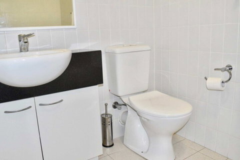 Convenient City Aprt For 2 W / Pool Gym Tennis Court - Lennox Head Accommodation 7