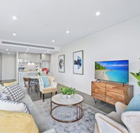 HomeHotel Extreme Luxury Apt next to Mall  Train - Lennox Head Accommodation
