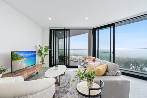 HomeHotel Ultra Luxury 2 Bedroom Next To Mall & Train - Lennox Head Accommodation 3