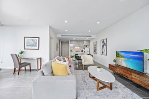 HomeHotel Ultra Luxury 2 Bedroom Next To Mall & Train - Lennox Head Accommodation 0