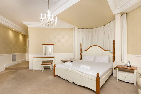 Classic 5 Beds Mt Dandenong Resort - Lennox Head Accommodation 1