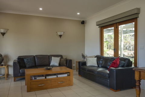 131 Your Vineyard Home In The Heart Of The Vale - Lennox Head Accommodation 5