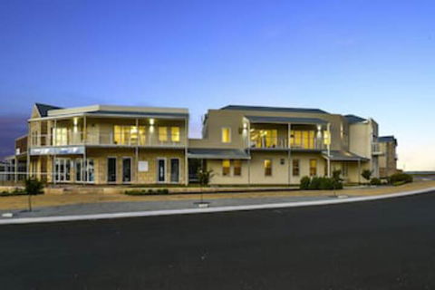 Robe Marina Accommodation - Lennox Head Accommodation 0