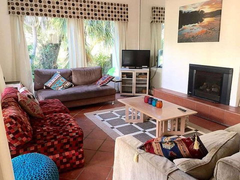 Wisteria Cottage On The Lagoon / Beach - Lennox Head Accommodation 7