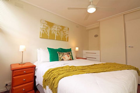 Colour Pop - Rejuvenate Stays - Lennox Head Accommodation 2