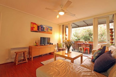 Colour Pop - Rejuvenate Stays - Lennox Head Accommodation 0