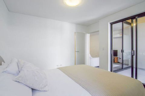 Charming And Dream Home In Sydney - Lennox Head Accommodation 5