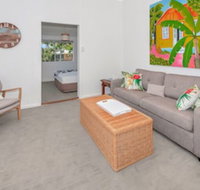 A Touch of the Bahamas on McKenzie MK3 - Lennox Head Accommodation