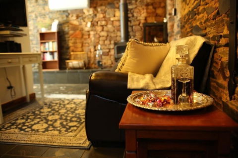 William Hunt's Retreat - Redwood Studio - Lennox Head Accommodation 1