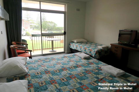 Tathra Hotel & Motel - Lennox Head Accommodation 1