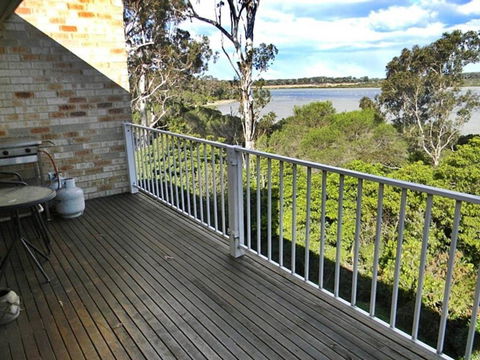 LAKESIDE2 - Lennox Head Accommodation 6