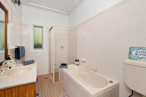 GOWAN ROSS COTTAGE - Lennox Head Accommodation 5