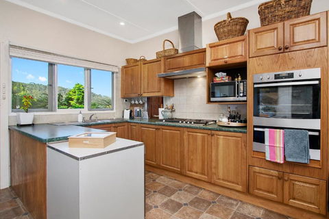 GOWAN ROSS COTTAGE - Lennox Head Accommodation 3