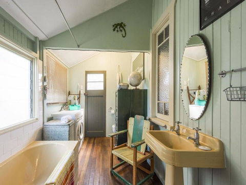 Little Beach House - Lennox Head Accommodation 6