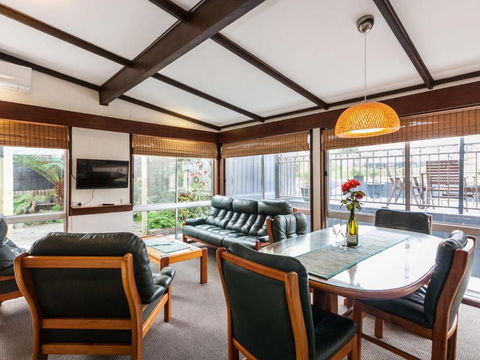OCEAN SOUNDS Anglesea - Lennox Head Accommodation 4