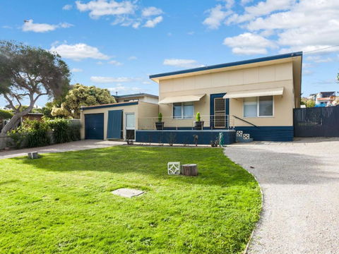 OCEAN SOUNDS Anglesea - Lennox Head Accommodation 1