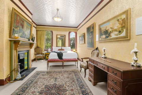 Grand & Central On George Unique Opulent - Lennox Head Accommodation 4