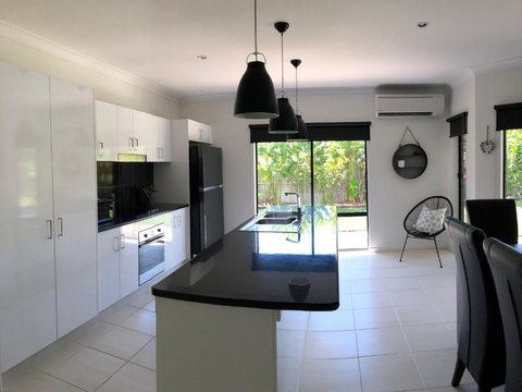 Cooya Beach Ultimate Tropical Getaway - Lennox Head Accommodation 5