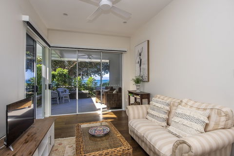 Reflections Villa 2 - Lennox Head Accommodation 2