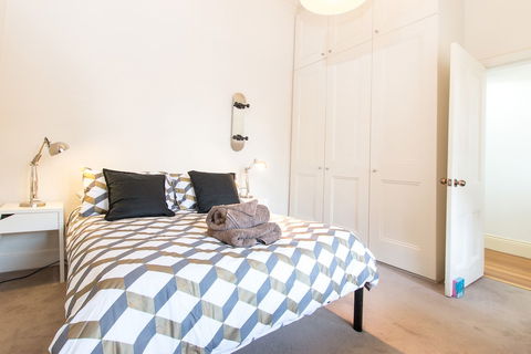 HUNTER In The Heart Of Collingwood Fitzroy - Lennox Head Accommodation 3