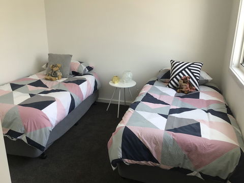 Discover Beach Retreat - Lennox Head Accommodation 1