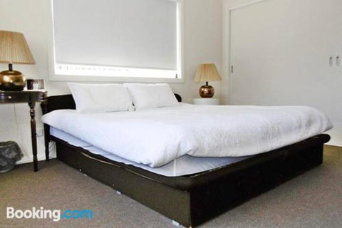Allure - Lennox Head Accommodation 5
