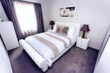 Casavino Luxury Villas - Lennox Head Accommodation 1