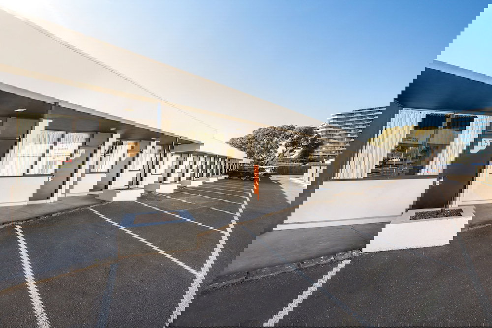 Clayton VIC Lennox Head Accommodation