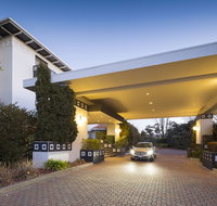 Ramada by Wyndham Diplomat Canberra - Lennox Head Accommodation