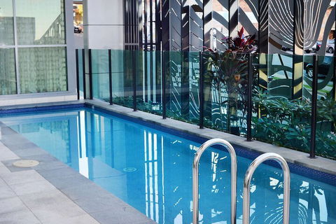 Oaks Gladstone Grand Hotel - Lennox Head Accommodation 1