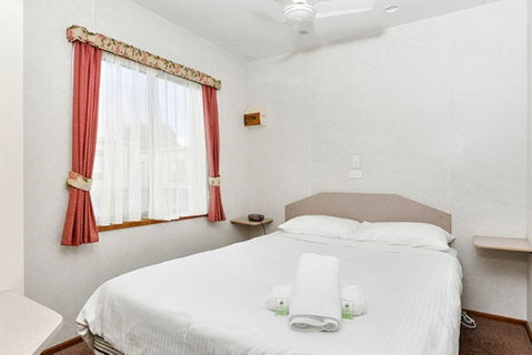 Warrnambool Holiday Village - Lennox Head Accommodation 2
