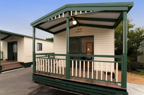 Warrnambool Holiday Village - Lennox Head Accommodation 3