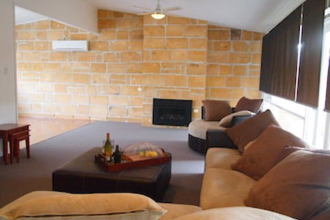 Warrnambool Cbd Townhouses - Lennox Head Accommodation 0
