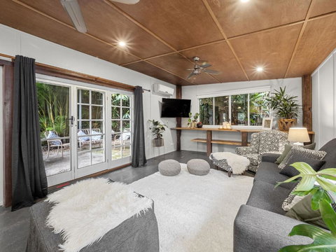 Maviss Cabins At Mt. Warning - Lennox Head Accommodation 5