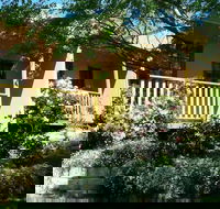 Meredith House - Lennox Head Accommodation