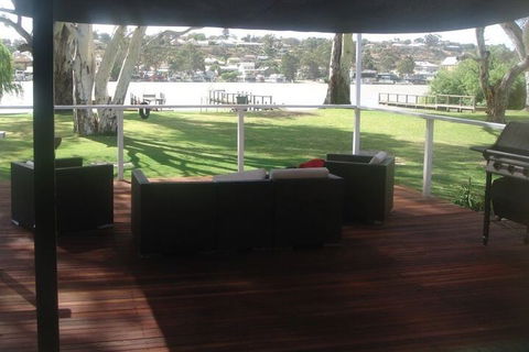 Eleven From The Left - Lennox Head Accommodation 7