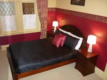 Triune House Bed & Breakfast - Lennox Head Accommodation 1