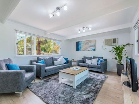 DRIFTAWAY ACROSS FROM SURF BEACH - Lennox Head Accommodation 6