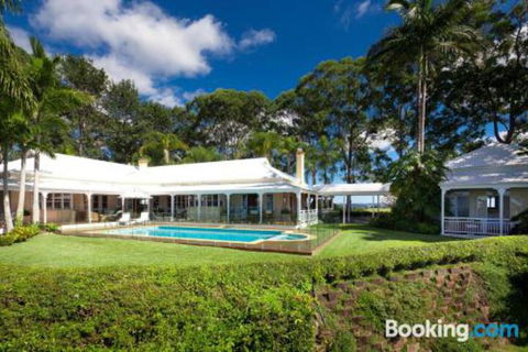 Sunrise At Sanquar Noosa Hinterland - Lennox Head Accommodation 2